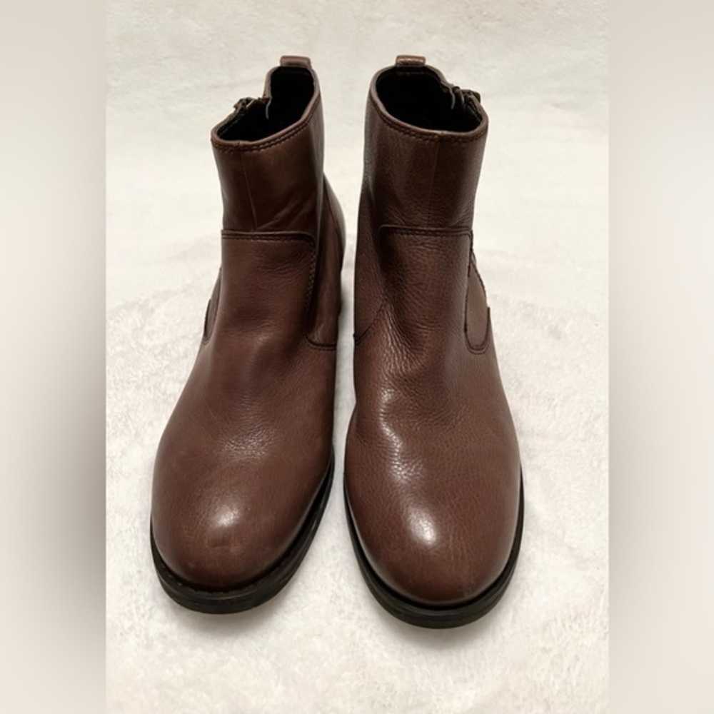 Tara M ankle boots